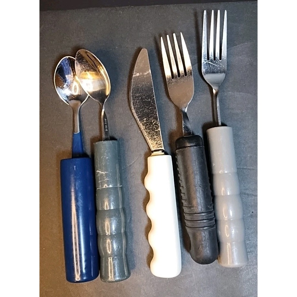 5 Adaptive Utensil Set with Built Up Handles 2 Forks 2 Spoons & Knife Big Handle
